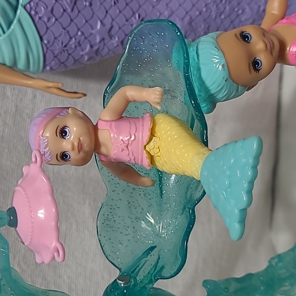 Barbie Doll Year 2019 Dreamtopia Mermaid Nursery Playset #FXT25 - Picture 4 of 16